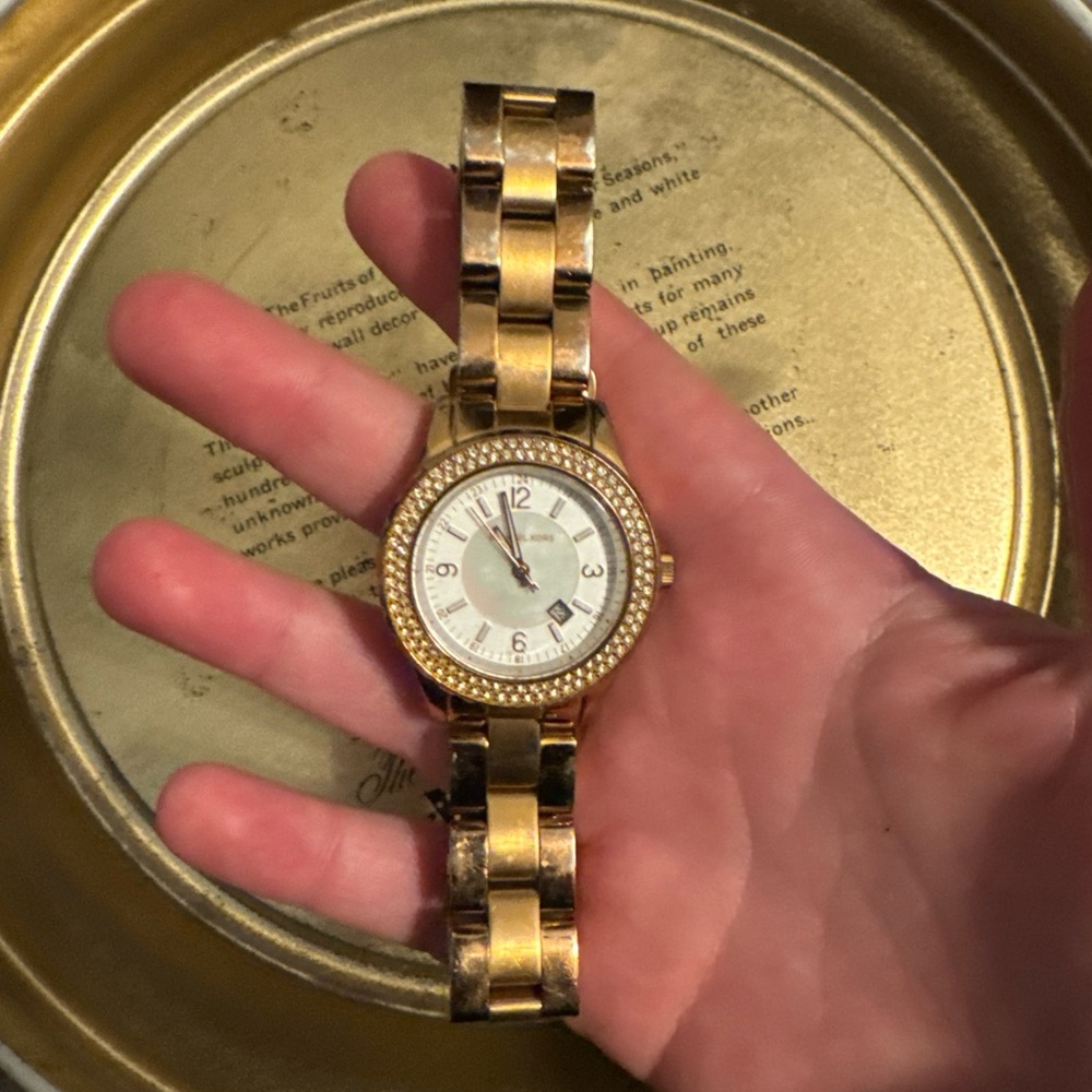 Gold-Tone Wearable Vintage Michael Kors Watch in Rose Gold